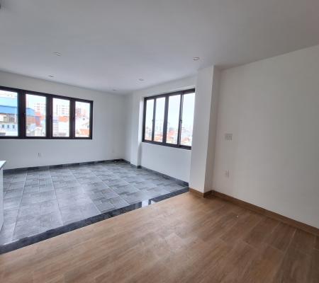 Nhà 5 tầng thang máy 54m2 tuyến 2 phố 193 Văn Cao